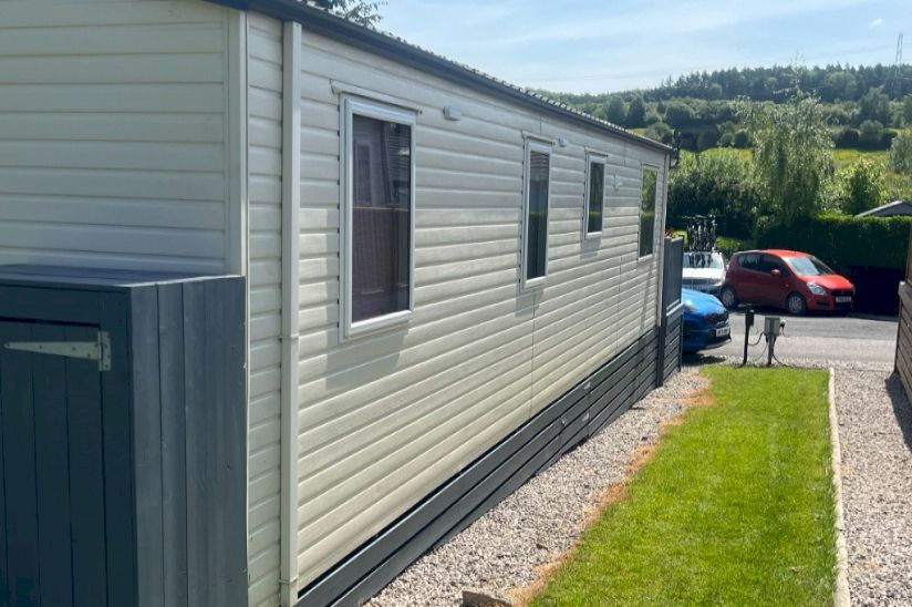 Two Bed Atlas Chorus (36x12) Two Bed Atlas Chorus (36x12)