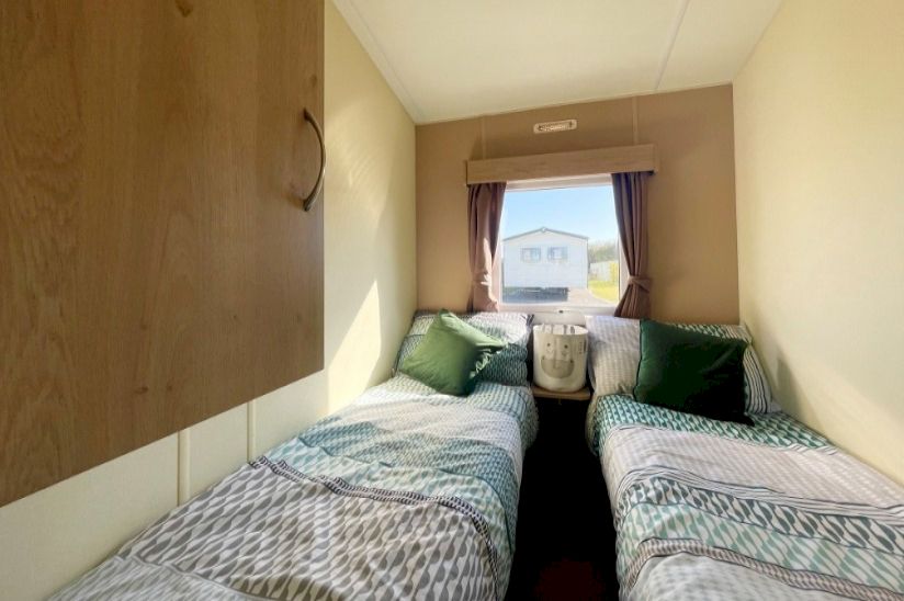 Three Bed Delta Celebration (35x12) 2012 Three Bed Delta Celebration (35x12) 2012
