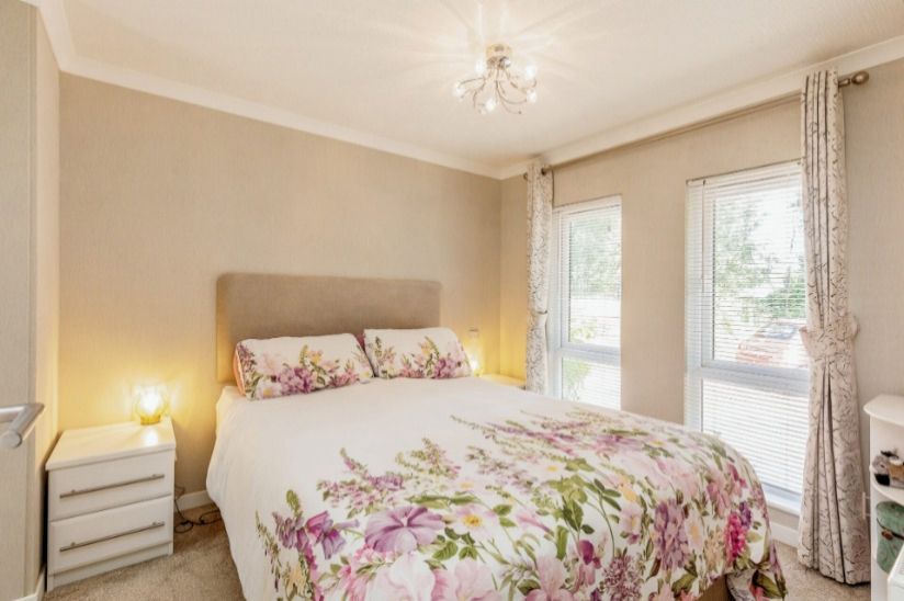 Two Bed Preowned Omar Newmarket (40x20) Two Bed Preowned Omar Newmarket (40x20)