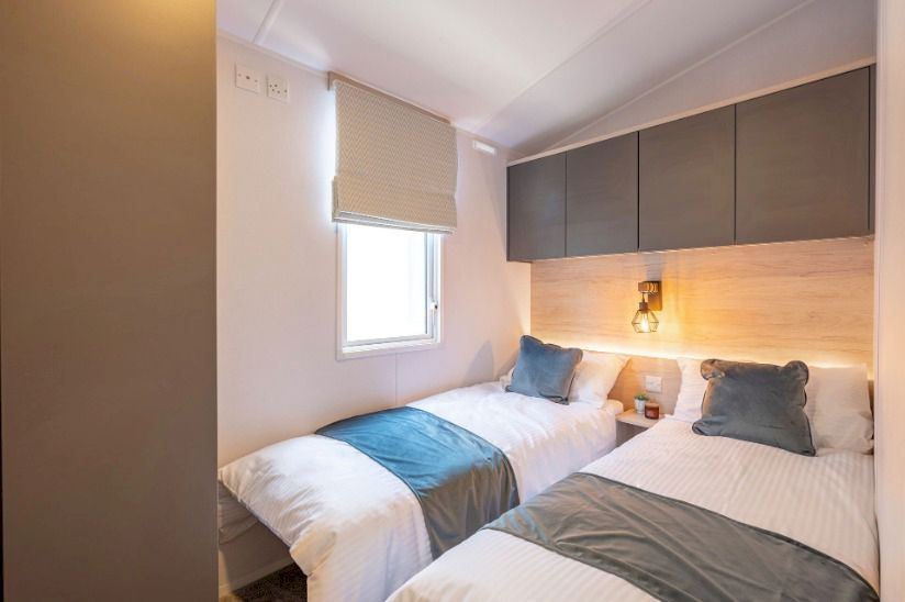 Two Bed Atlas Chorus (32x12) 2023 Two Bed Atlas Chorus (32x12) 2023