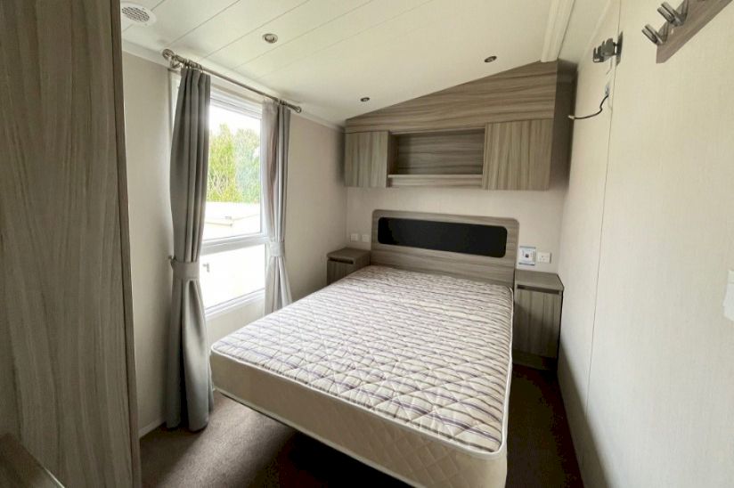 Three Bed Swift Bordeaux (35x12) 2015 Three Bed Swift Bordeaux (35x12) 2015