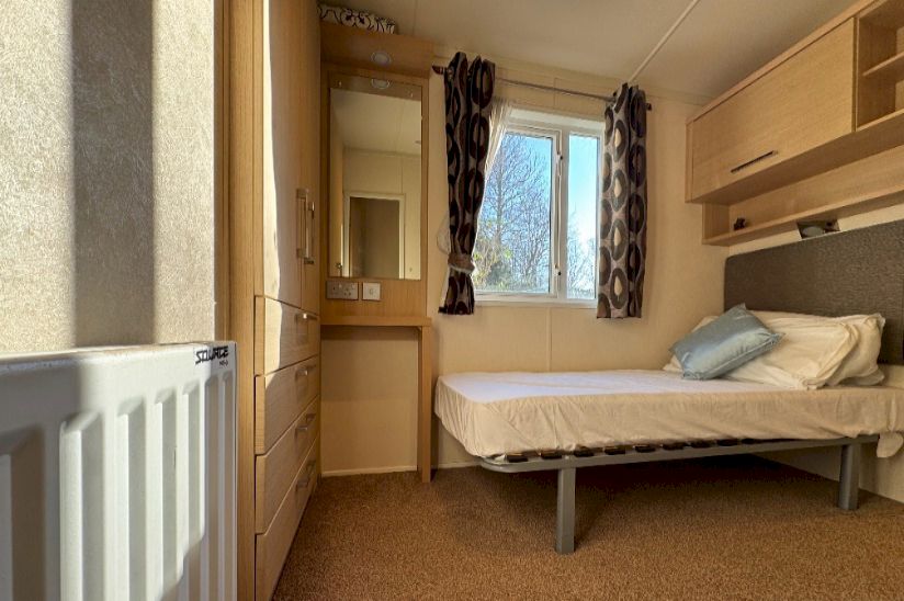 Two Bed Swift Champagne (40x13) 2010 Two Bed Swift Champagne (40x13) 2010