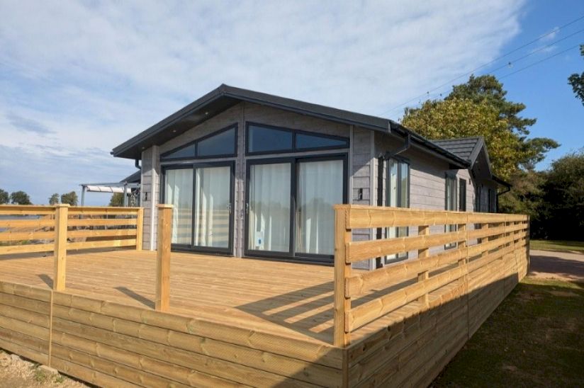 Two Bed Omar Kingfisher (45x20) Two Bed Omar Kingfisher (45x20)