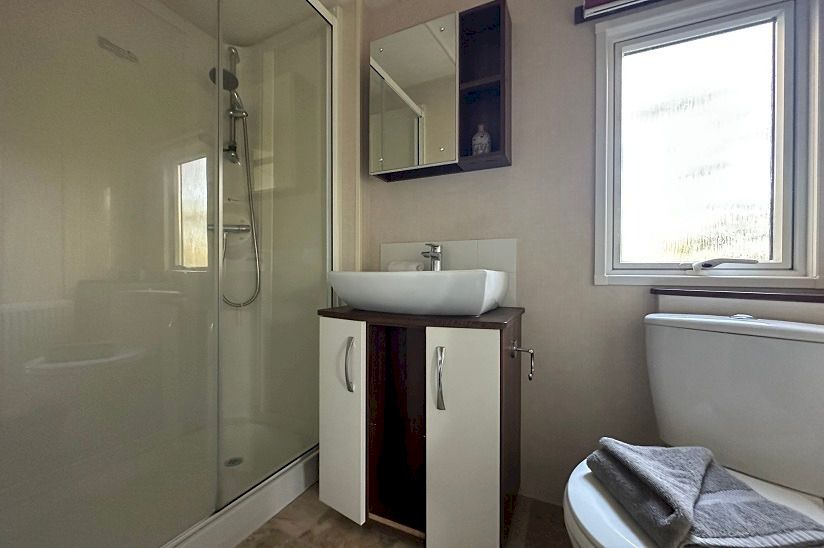 Two Bed Victory Grovewood (38x12) 2017 Two Bed Victory Grovewood (38x12) 2017