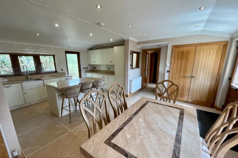 Three Bed Bespoke Richmond Park Home Three Bed Bespoke Richmond Park Home