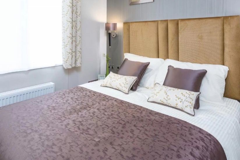 Three Bed Pemberton Park Lane Lodge (43x14) Three Bed Pemberton Park Lane Lodge (43x14)