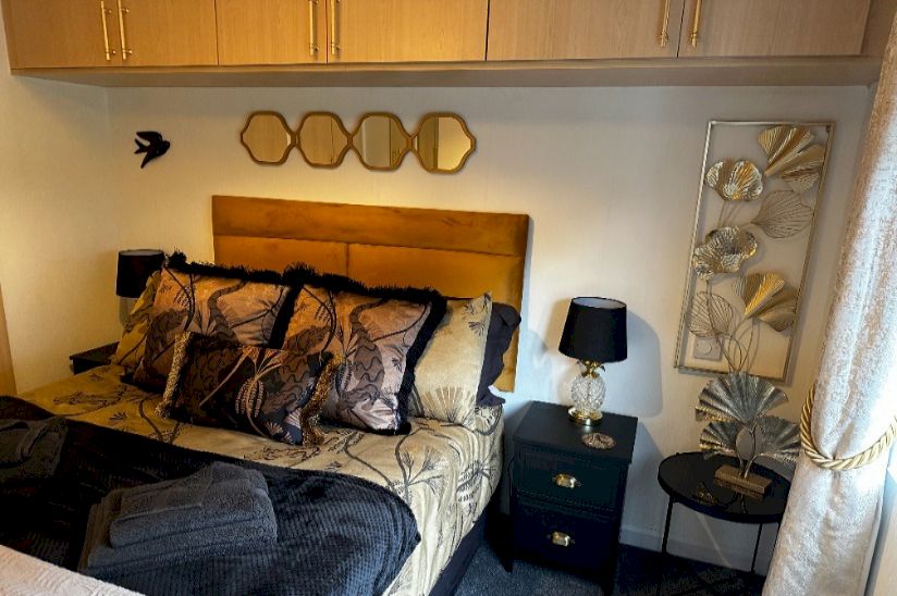 Two Bed Private Sale Stately Albion Salisbury (38x12) 2015 Two Bed Private Sale Stately Albion Salisbury (38x12) 2015