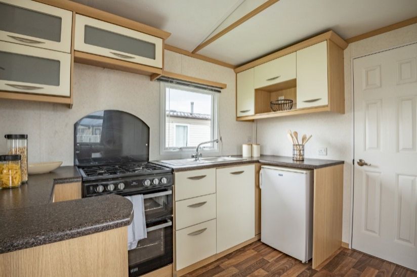 Two Bed Carnaby Melrose (34x12) 2010 Two Bed Carnaby Melrose (34x12) 2010