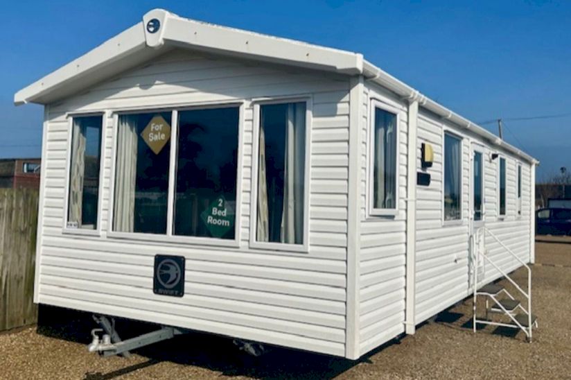 Two Bed Swift Bordeaux (33x12) 2015 Two Bed Swift Bordeaux (33x12) 2015