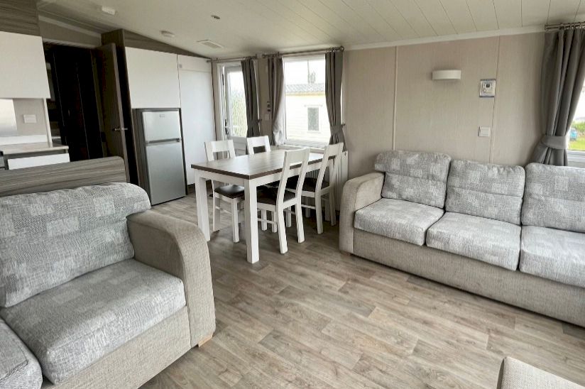 Three Bed Swift Bordeaux (35x12) 2015 Three Bed Swift Bordeaux (35x12) 2015