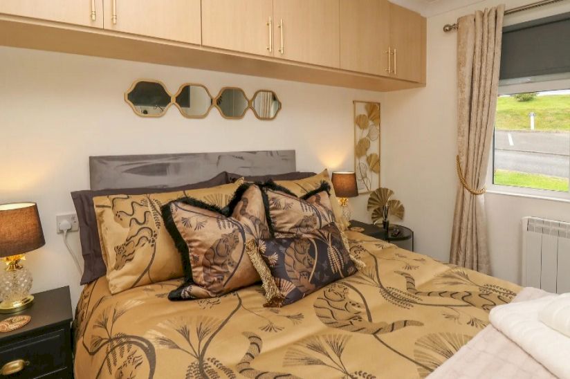 Two Bed Private Sale Stately Albion Salisbury (38x12) 2015 Two Bed Private Sale Stately Albion Salisbury (38x12) 2015