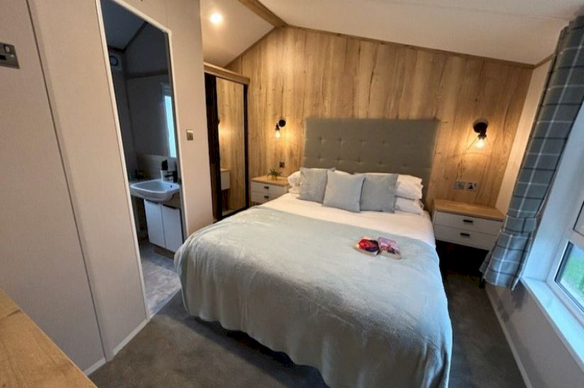 Two Bed Atlas Ovation (43x13) 2023 Two Bed Atlas Ovation (43x13) 2023