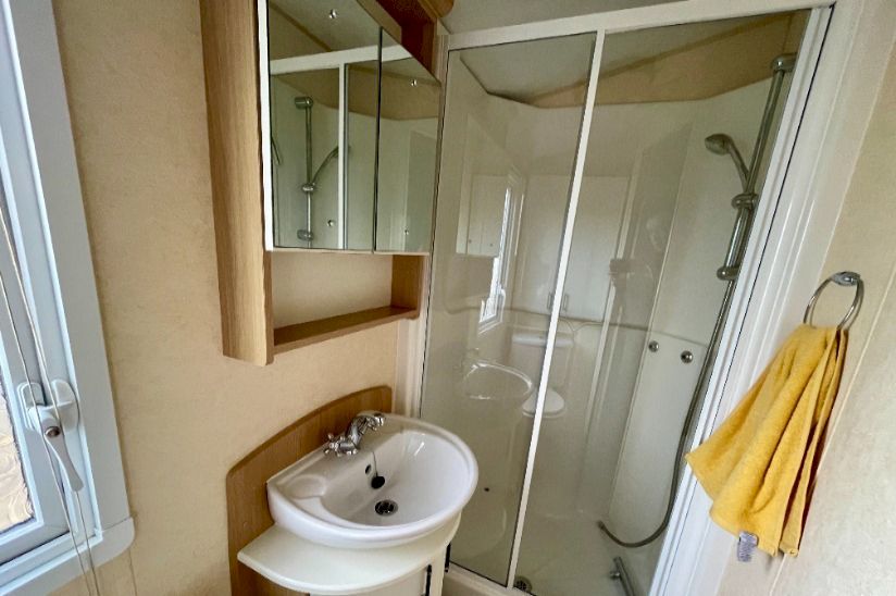 Two Bed Willerby Granada 2009 ( 35 x 12 ) Two Bed Willerby Granada 2009 ( 35 x 12 )