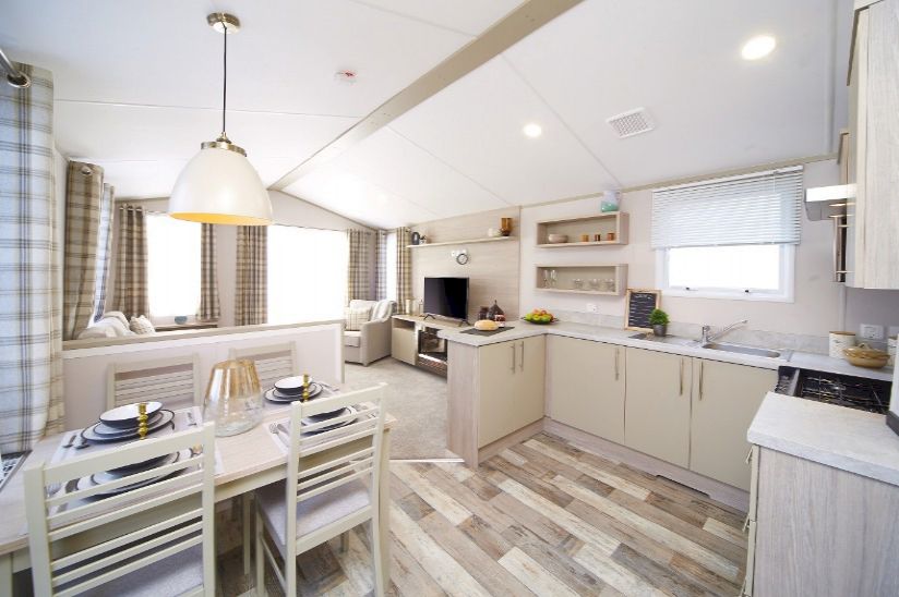 Two Bed Atlas Onyx (38x12) 2022 Two Bed Atlas Onyx (38x12) 2022