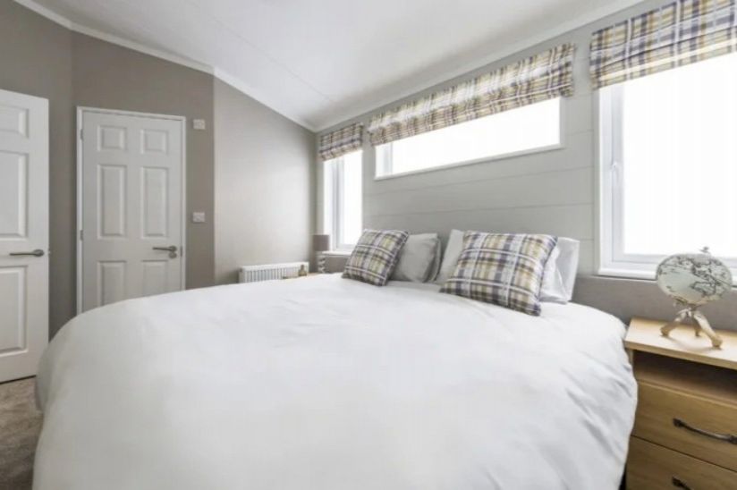 Two Bed Tuplin Two Bed Tuplin