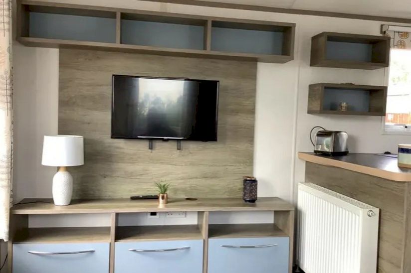 Three Bed Atlas Moonstone (36x12) 2019 Three Bed Atlas Moonstone (36x12) 2019