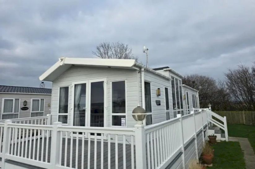 Two Bed Preowned BK Bluebird Robertsbridge (40x13) 2016 Two Bed Preowned BK Bluebird Robertsbridge (40x13) 2016