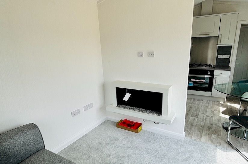 NEW One Bed Stately Tredegar Elite (30x10) NEW One Bed Stately Tredegar Elite (30x10)