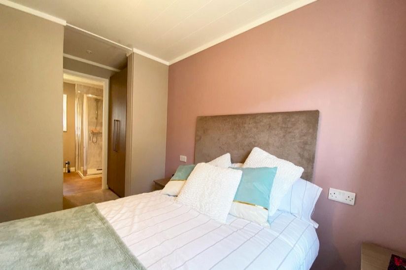 Two Bed Tingdene Lamport (36x20) Two Bed Tingdene Lamport (36x20)