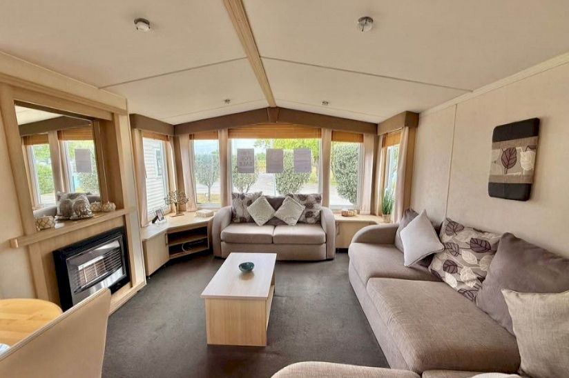 Three Bed Swift Moselle (38x12) 2010 Three Bed Swift Moselle (38x12) 2010
