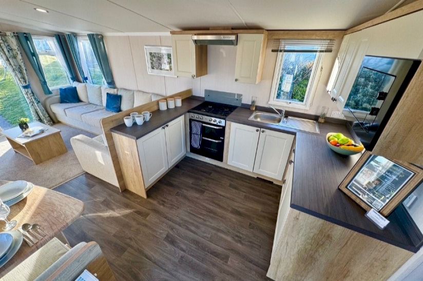 Swift Burgundy (36x12) 2022 Swift Burgundy (36x12) 2022