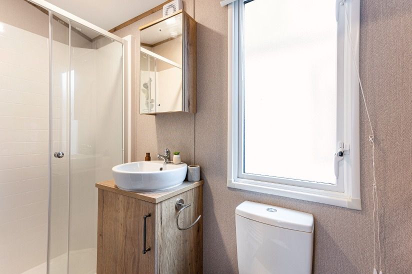 Two Bed Atlas Debonair 2024 Two Bed Atlas Debonair 2024