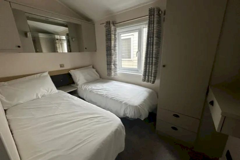 Two Bed Atlas Azalea (43x13) 2019 Two Bed Atlas Azalea (43x13) 2019