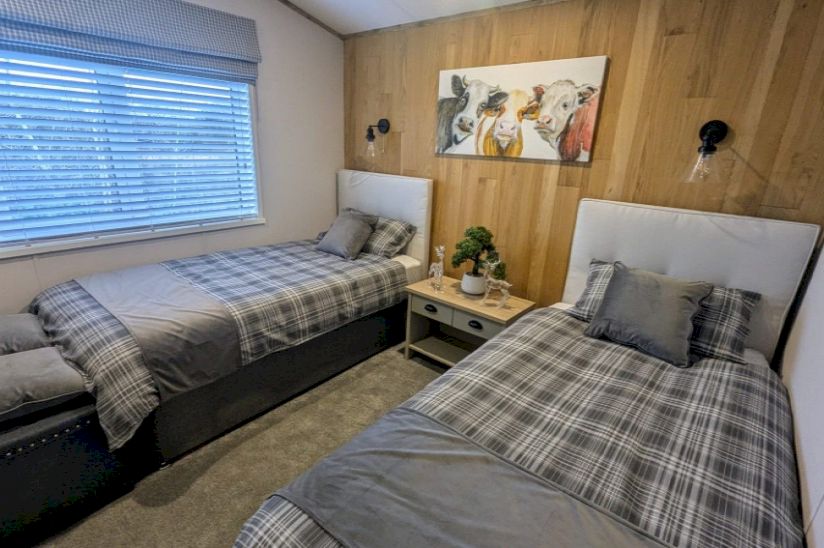 Two Bed Atlas Debonair (40x20) Two Bed Atlas Debonair (40x20)