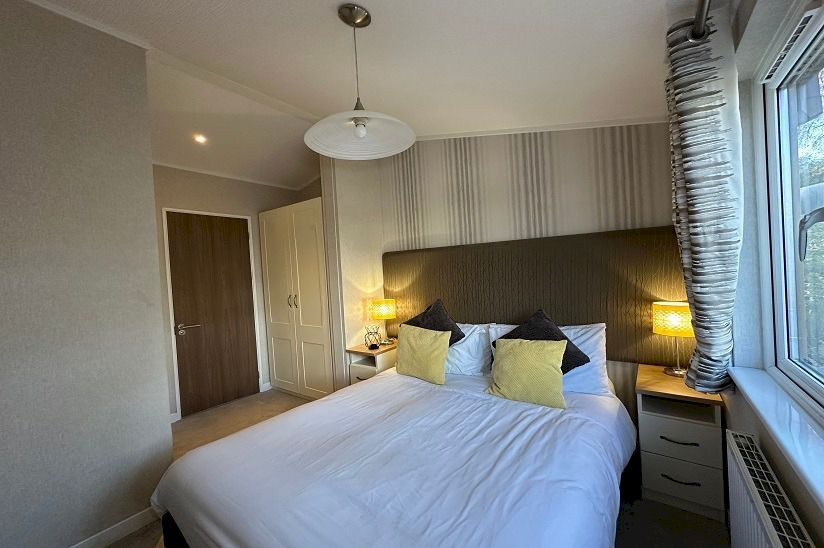 Two Bed Omar Westfield (34x16) 2014 Two Bed Omar Westfield (34x16) 2014