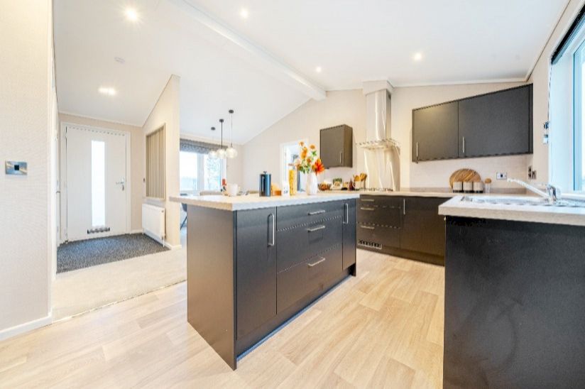 NEW Two Bed Prestige Residence (45x20) NEW Two Bed Prestige Residence (45x20)