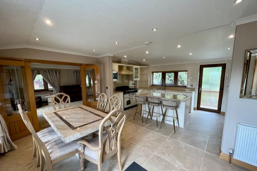 Three Bed Bespoke Richmond Park Home Three Bed Bespoke Richmond Park Home