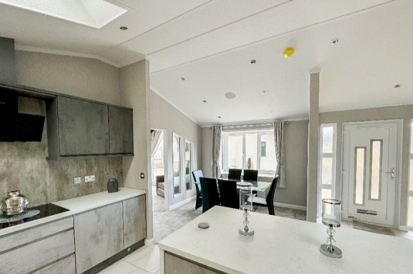 Two Bed Stately Albion Kensington (50x20) Two Bed Stately Albion Kensington (50x20)