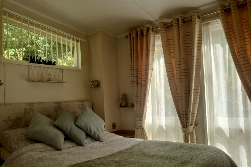 Two Bed Omar Miramar (40x13) 2008 Two Bed Omar Miramar (40x13) 2008