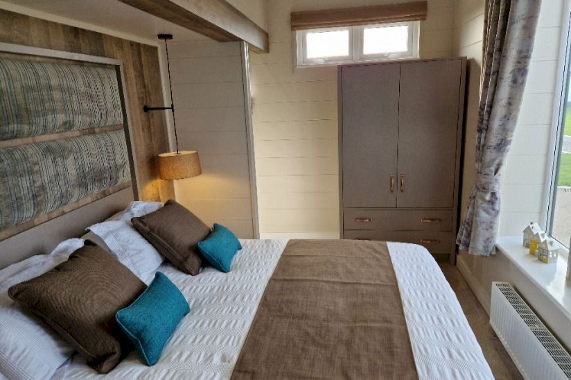 Two Bed Omar Boutique (42x20) 2022 Two Bed Omar Boutique (42x20) 2022