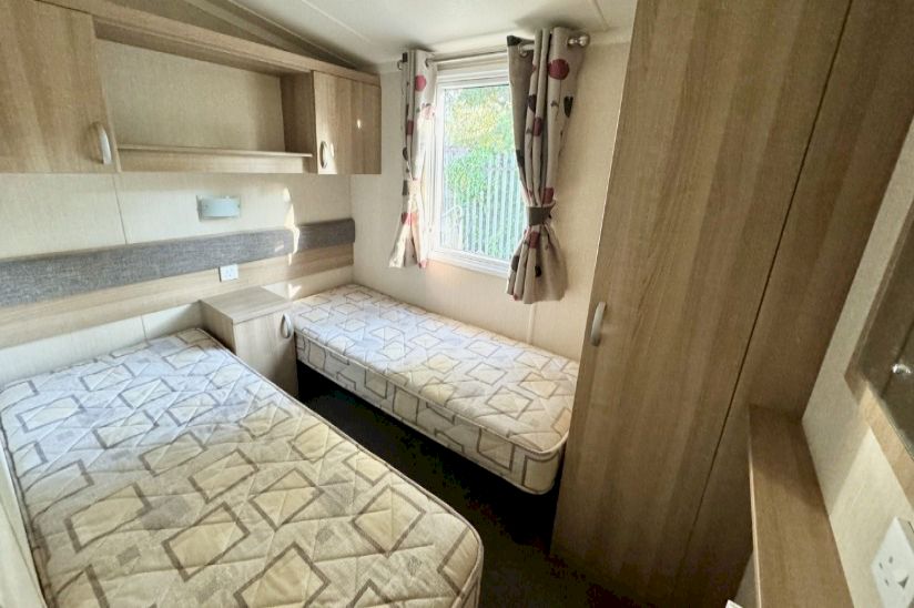Three Bed Swift Bordeaux (38x12) Three Bed Swift Bordeaux (38x12)