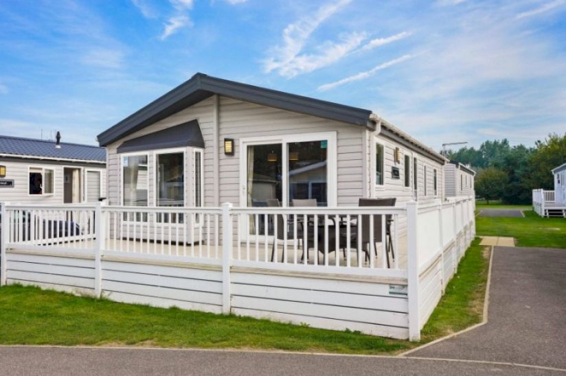 CHEAP STATIC LUXURY LODGE FOR SALE IN SUFFOLK CHEAP STATIC LUXURY LODGE FOR SALE IN SUFFOLK