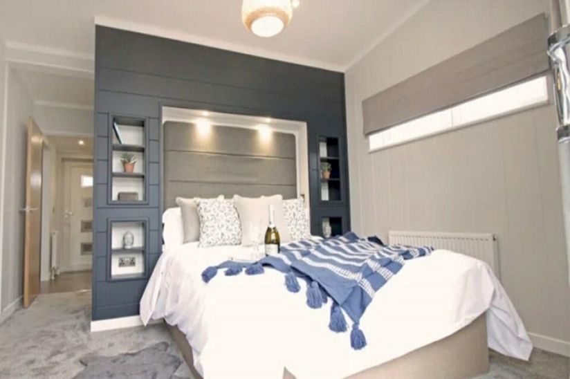 Two Bed Omar Heron (45x22) Two Bed Omar Heron (45x22)