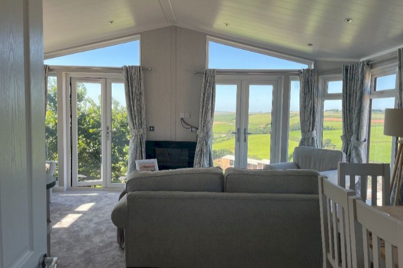 New Two Bed Stately Albion (36x20) New Two Bed Stately Albion (36x20)