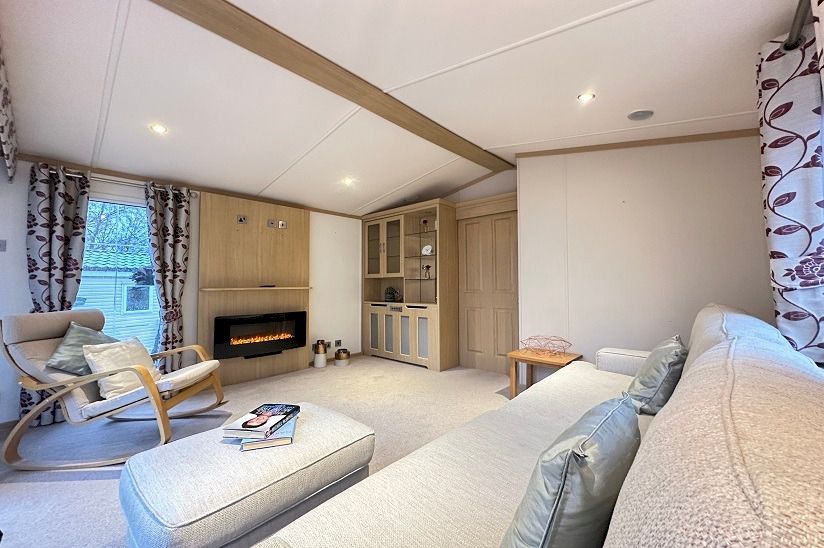 Two Bed Carnaby Essence (40x13) 2011 Two Bed Carnaby Essence (40x13) 2011