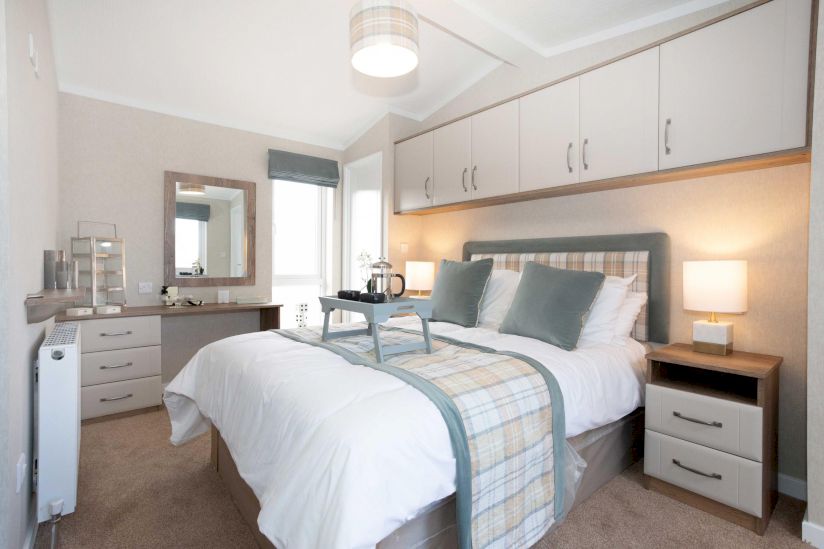 Two Bed Omar Arden Two Bed Omar Arden