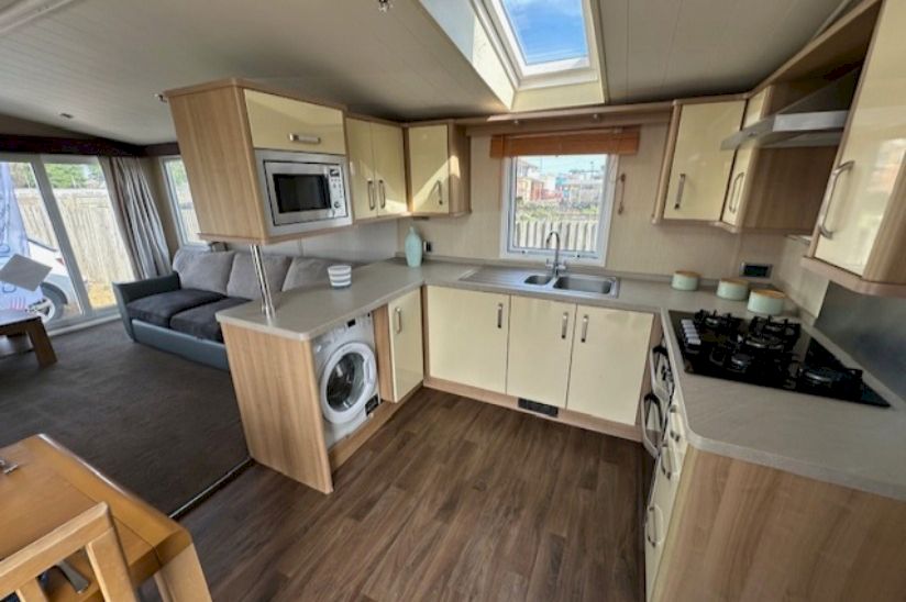 Two Bed Swift Chamonix (39x12) 2014 Two Bed Swift Chamonix (39x12) 2014
