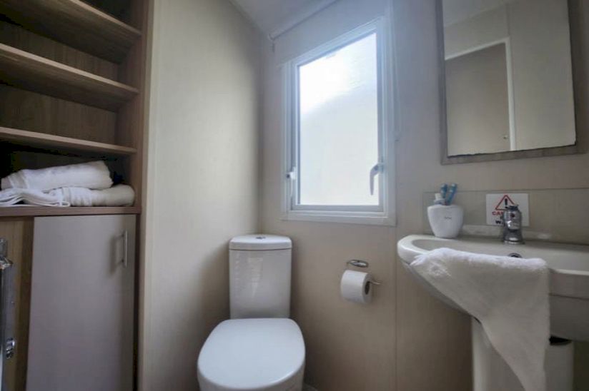 Two bed Willerby Linwood (32x12) 2019 Two bed Willerby Linwood (32x12) 2019