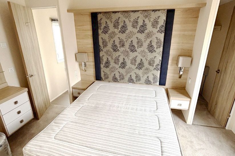 Three bed Swift Bordeaux Three bed Swift Bordeaux
