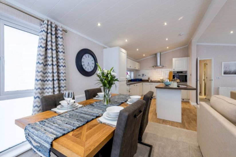 Two Bed Omar Alderney (40x20) Two Bed Omar Alderney (40x20)