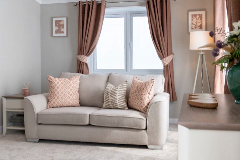 Two Bed Omar Image (40x20) Two Bed Omar Image (40x20)