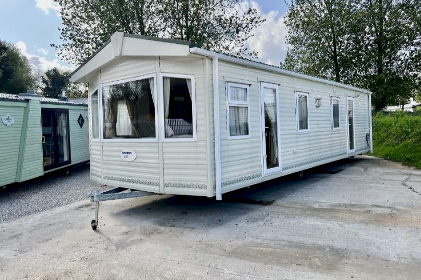 Two Bed Pemberton Elite (36x12) Two Bed Pemberton Elite (36x12)