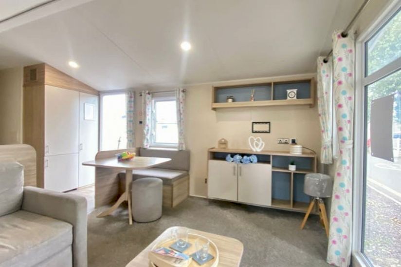 Two Bed Willerby Linwood 2019 (32x12) Two Bed Willerby Linwood 2019 (32x12)