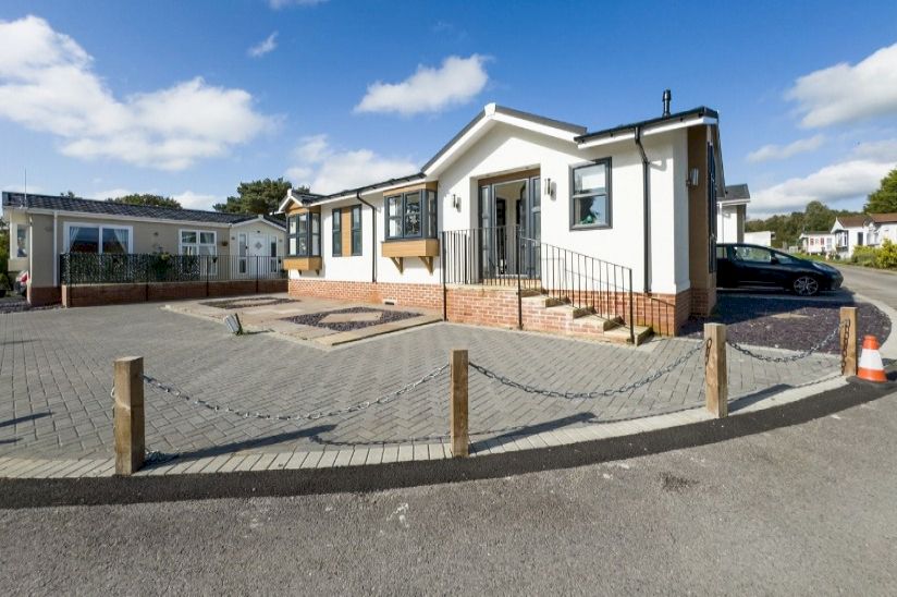 Two Bed Stately Albion Woburn (40x20) Two Bed Stately Albion Woburn (40x20)