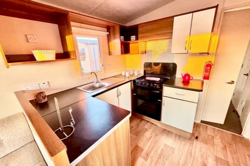 Three Bed Pre-Owned ABI Coghurst (33x12) 2012 Three Bed Pre-Owned ABI Coghurst (33x12) 2012