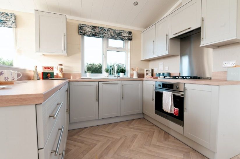 Two Bed Omar Southwold (45x15) Two Bed Omar Southwold (45x15)